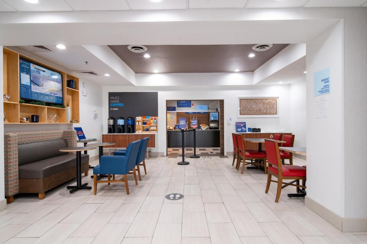 Holiday Inn Express Hotel & Suites Bedford By Ihg Luaran gambar