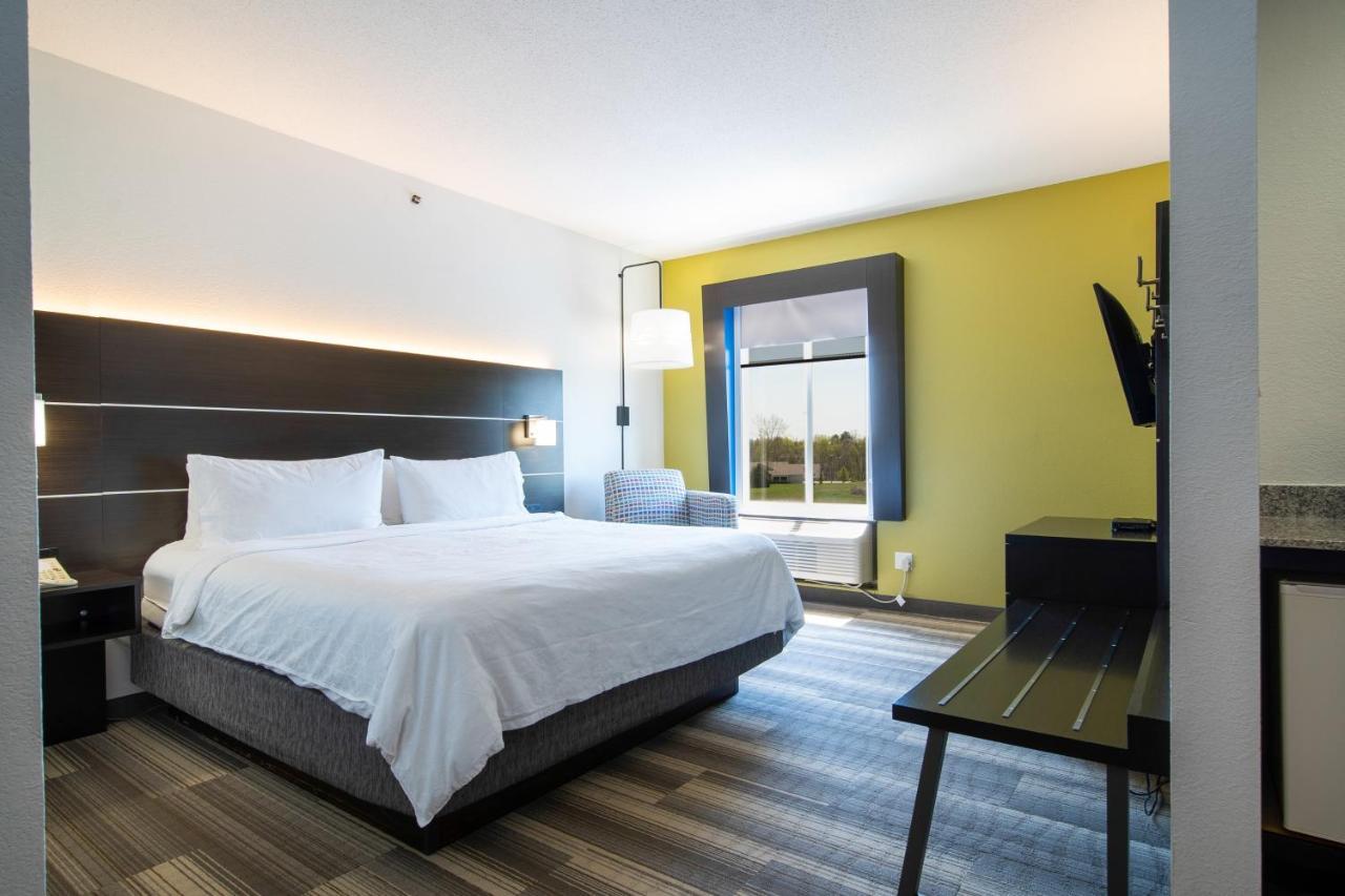 Holiday Inn Express Hotel & Suites Bedford By Ihg Luaran gambar