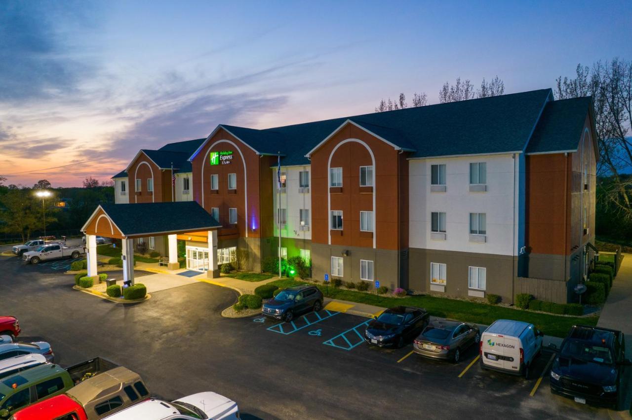 Holiday Inn Express Hotel & Suites Bedford By Ihg Luaran gambar