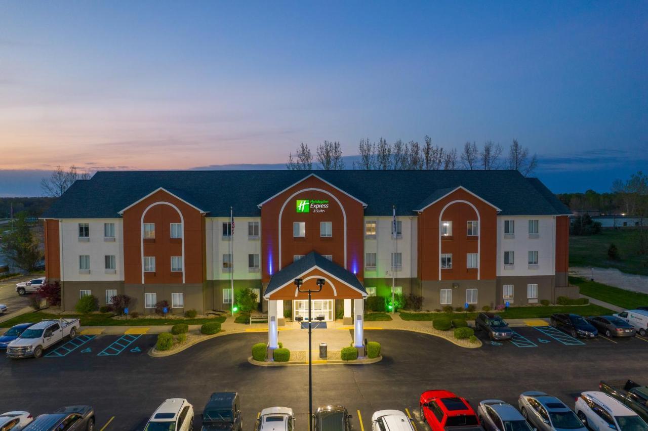 Holiday Inn Express Hotel & Suites Bedford By Ihg Luaran gambar