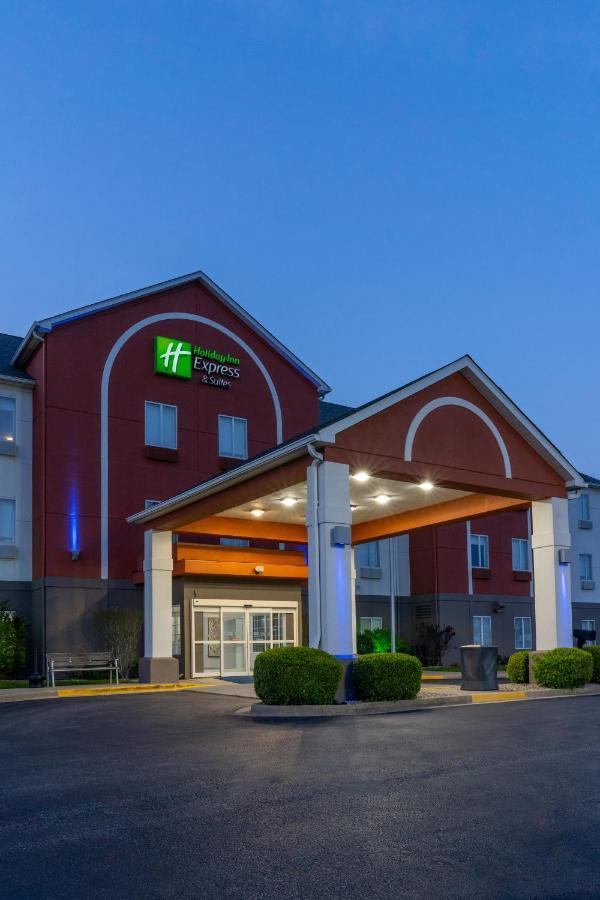 Holiday Inn Express Hotel & Suites Bedford By Ihg Luaran gambar