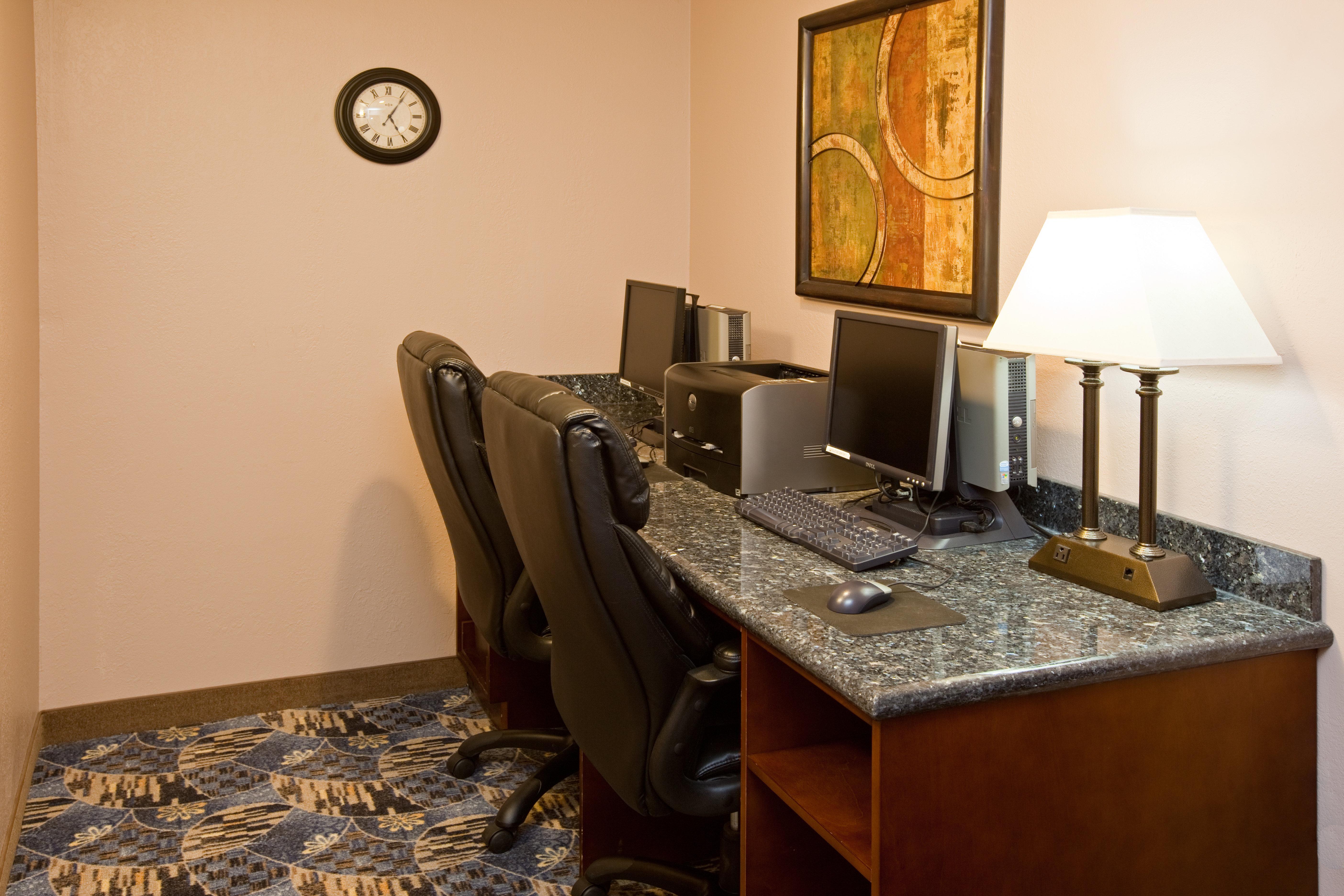 Holiday Inn Express Hotel & Suites Bedford By Ihg Luaran gambar