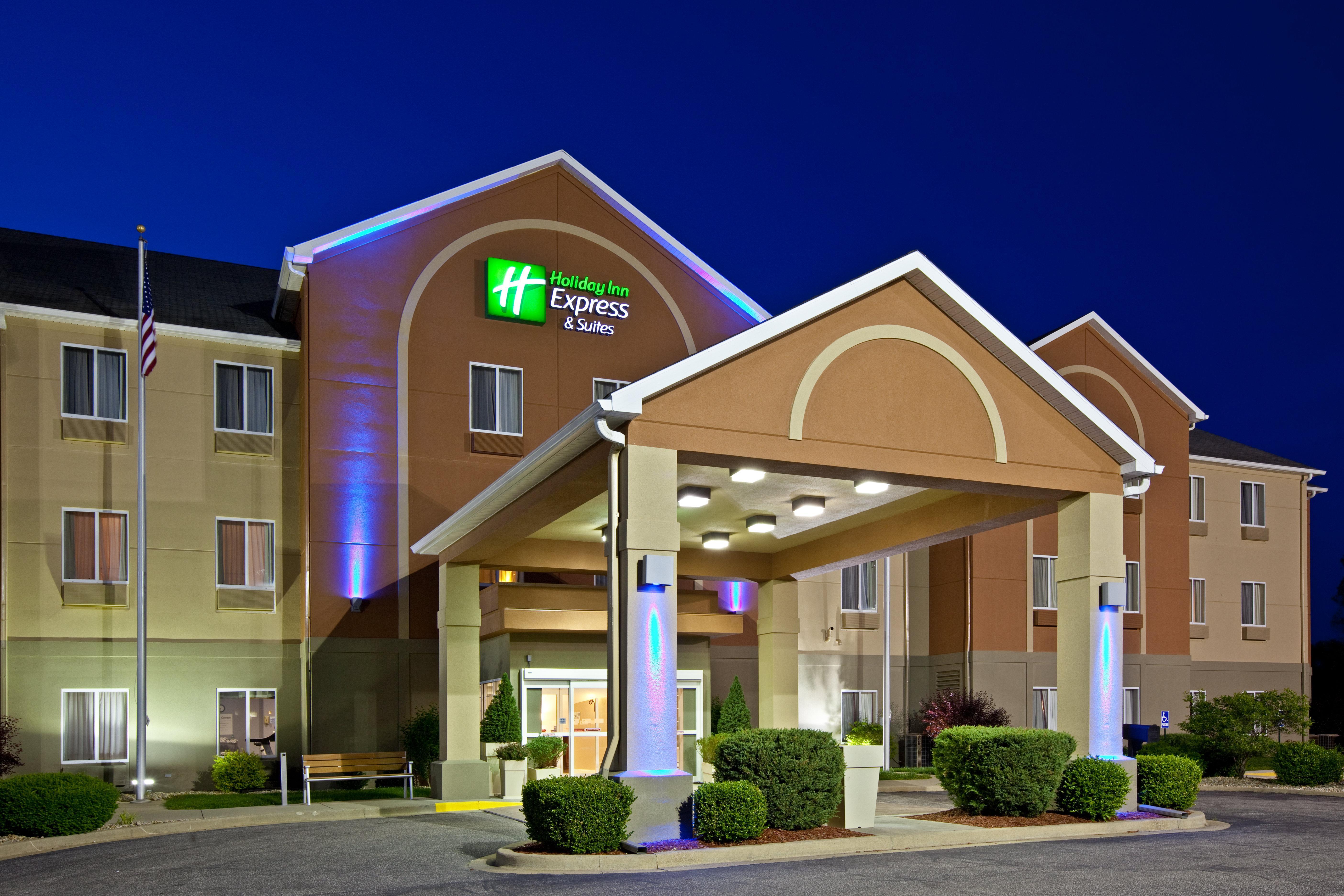 Holiday Inn Express Hotel & Suites Bedford By Ihg Luaran gambar